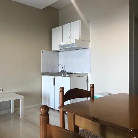 Hotell Marinos Poros (Kefalonia)