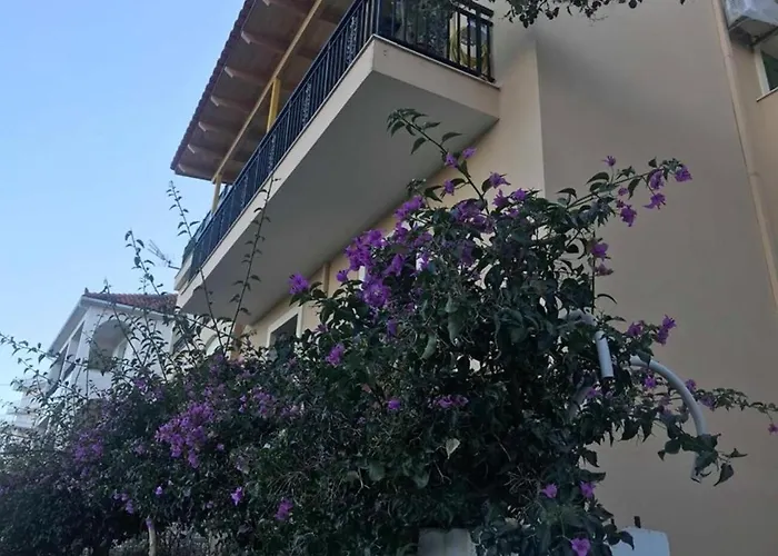 Marinos Hotel 3*
